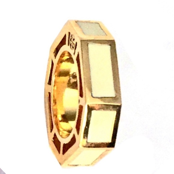 TORY BURCH • Rylan Enamel Logo Ring - Picture 2 of 7